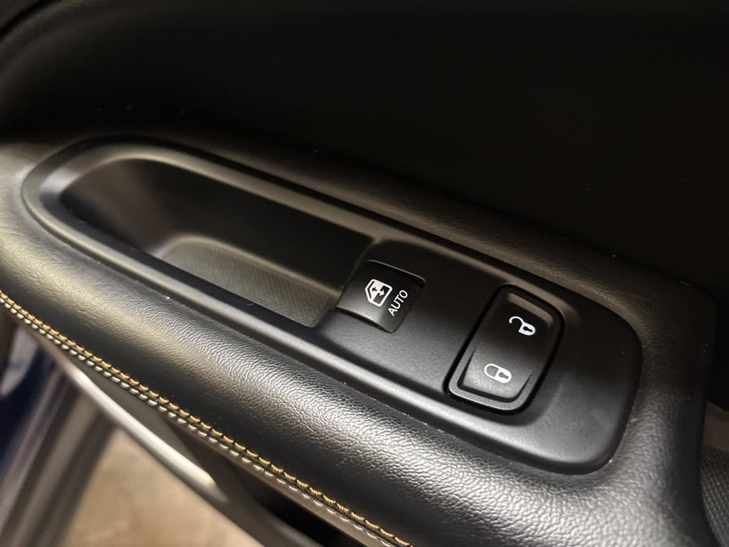 Thumbnail: 2020 Jeep Compass - 37