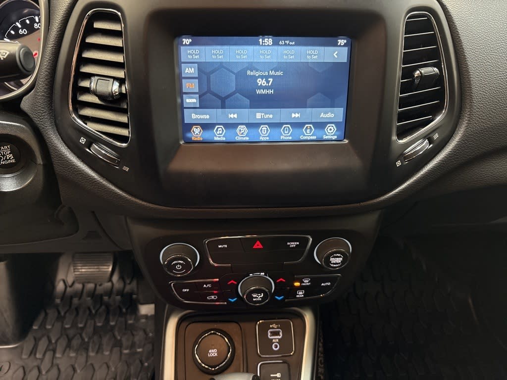 Thumbnail: 2020 Jeep Compass - 14