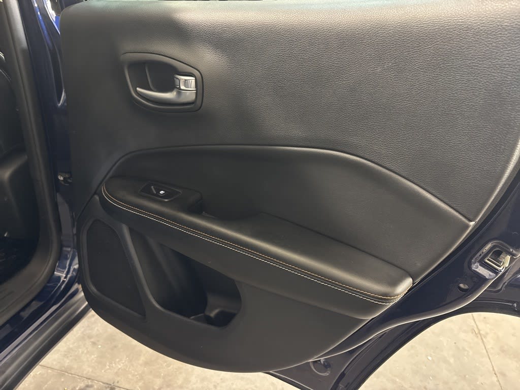 Thumbnail: 2020 Jeep Compass - 32