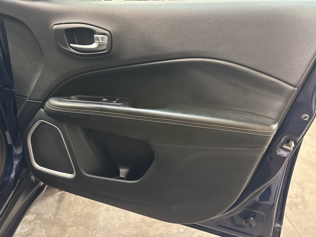 Thumbnail: 2020 Jeep Compass - 36