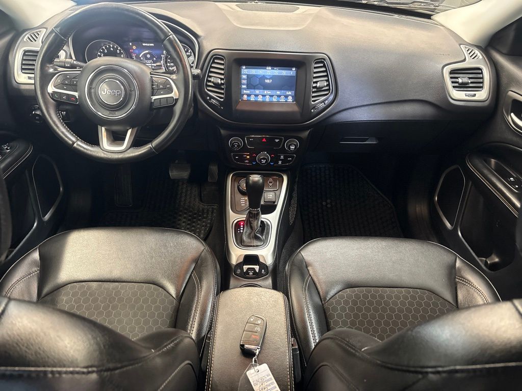 Thumbnail: 2018 Jeep Compass - 12