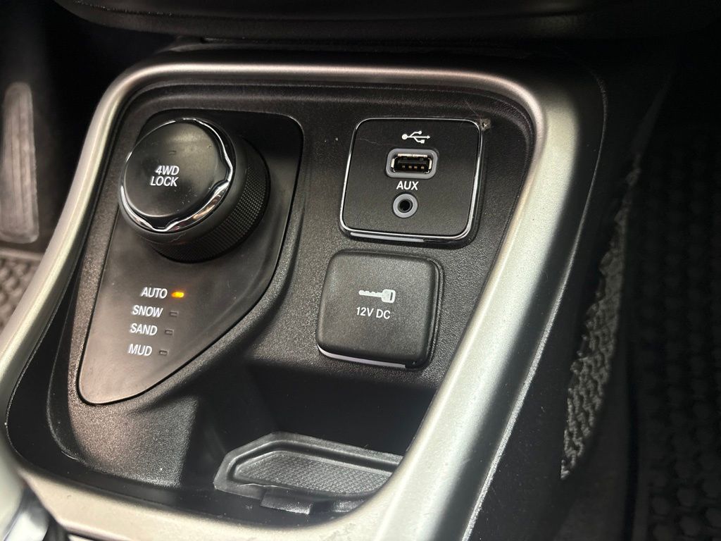 Thumbnail: 2018 Jeep Compass - 28