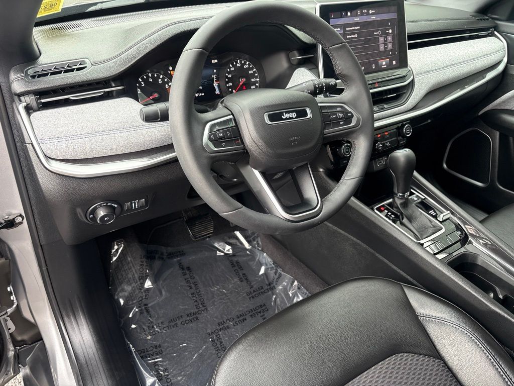 Thumbnail: 2023 Jeep Compass - 2