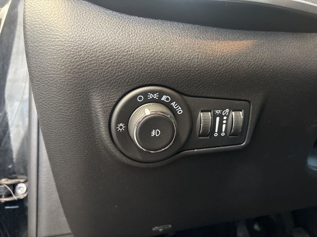 Thumbnail: 2024 Jeep Compass - 23