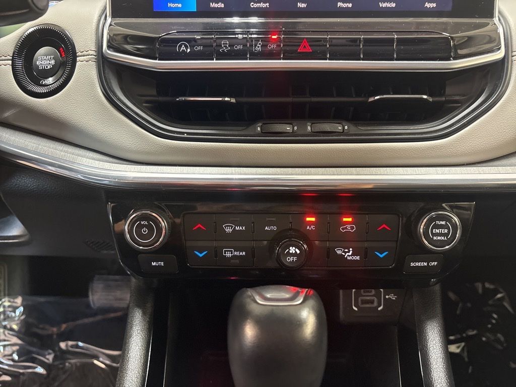 Thumbnail: 2022 Jeep Compass - 27