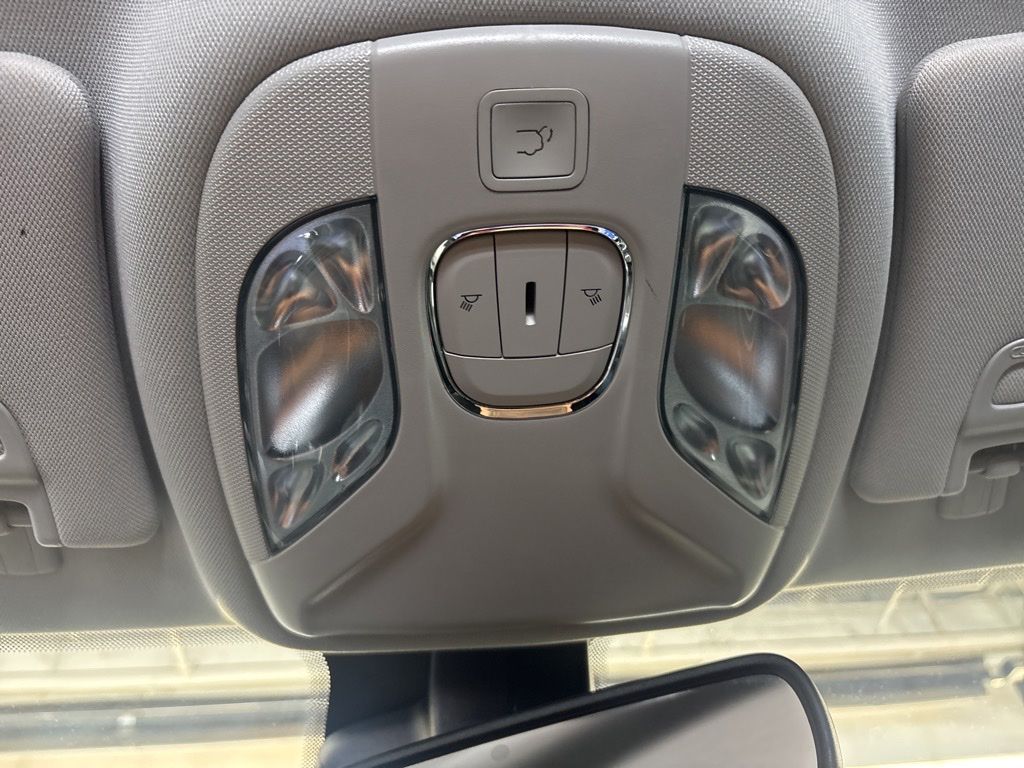 Thumbnail: 2022 Jeep Compass - 30
