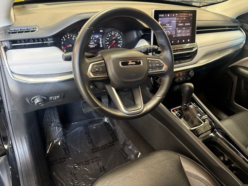 Thumbnail: 2022 Jeep Compass - 2