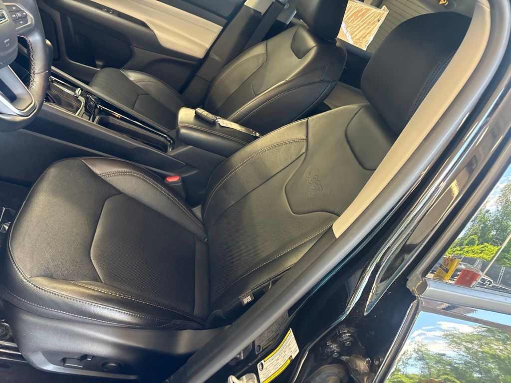 Thumbnail: 2022 Jeep Compass - 8