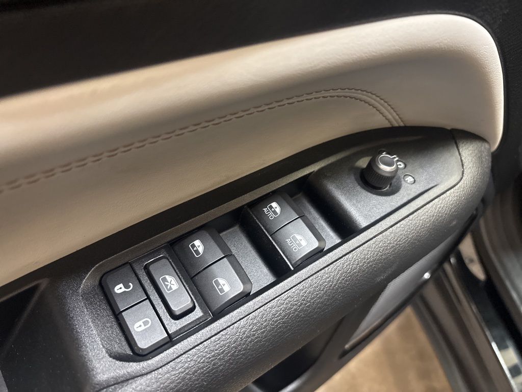 Thumbnail: 2022 Jeep Compass - 22