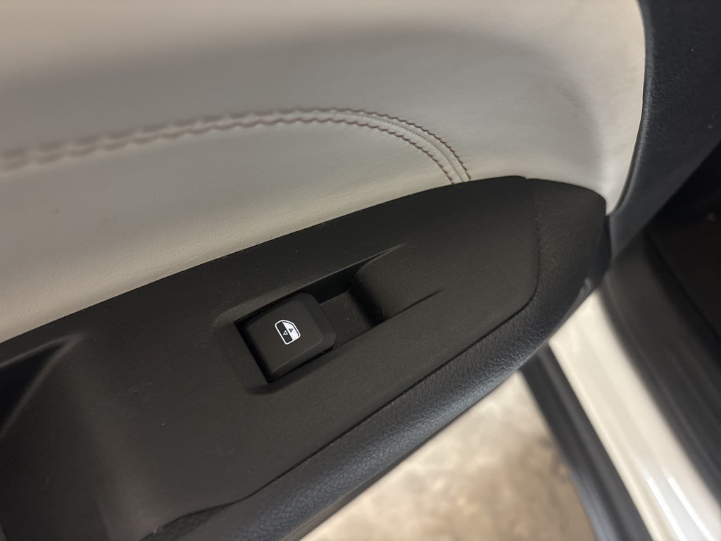 Thumbnail: 2022 Jeep Compass - 32