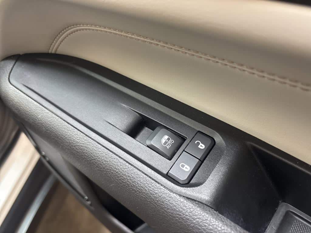 Thumbnail: 2022 Jeep Compass - 42