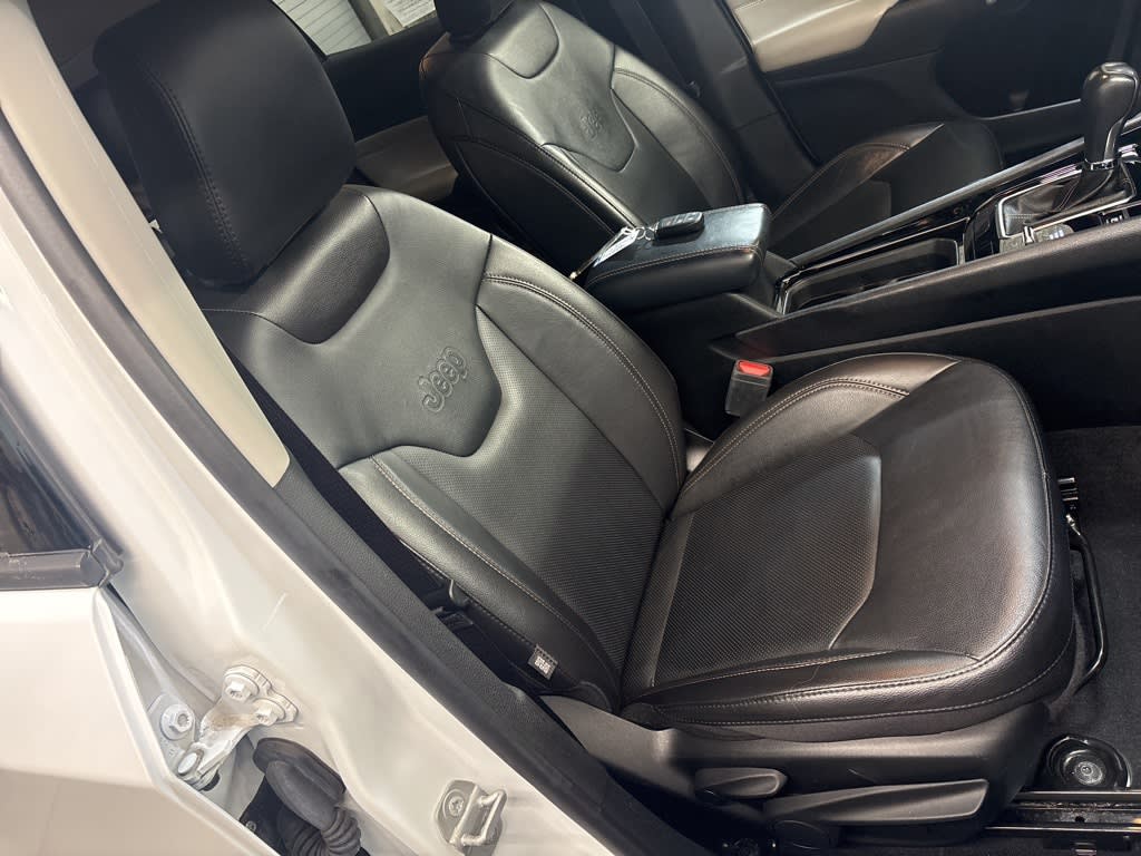 Thumbnail: 2022 Jeep Compass - 9