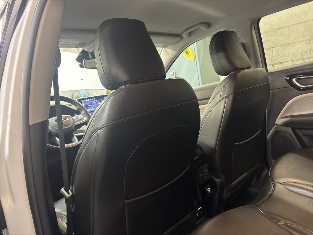 Thumbnail: 2022 Jeep Compass - 10