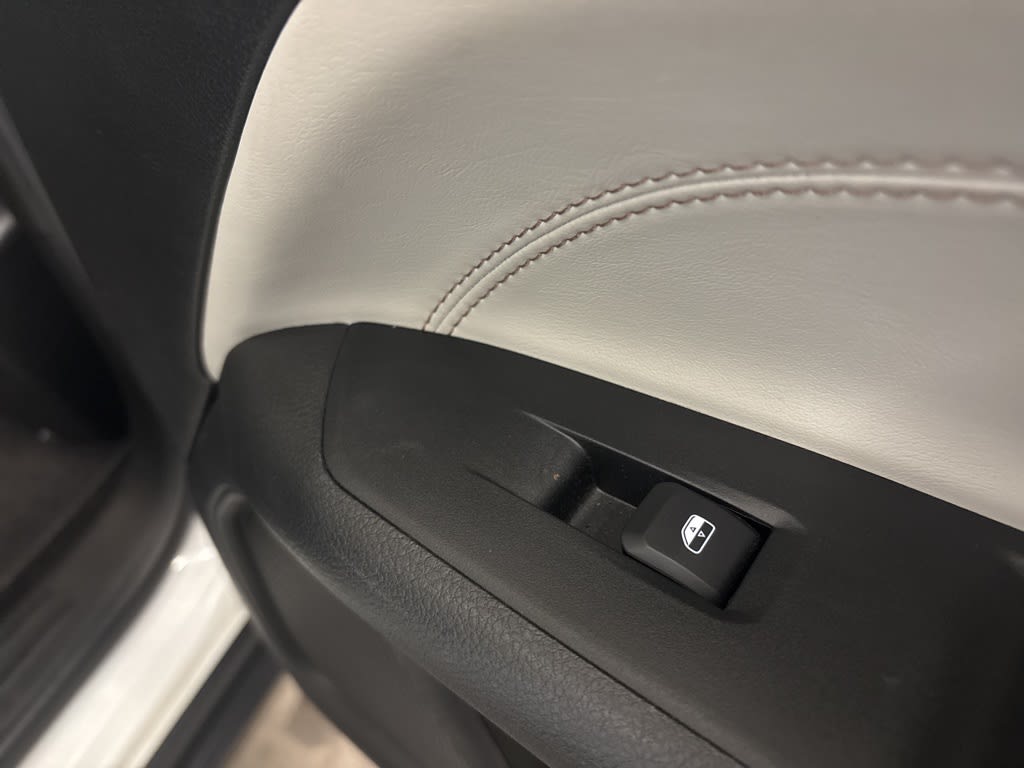 Thumbnail: 2022 Jeep Compass - 36