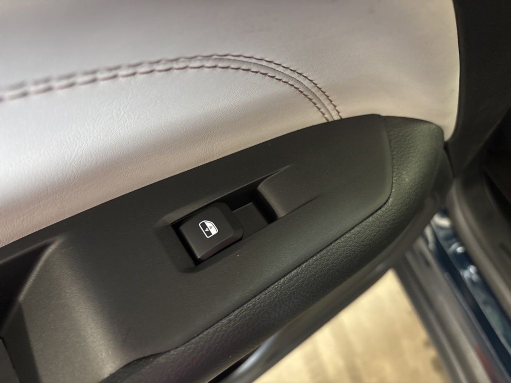 Thumbnail: 2026 Jeep Compass - 32