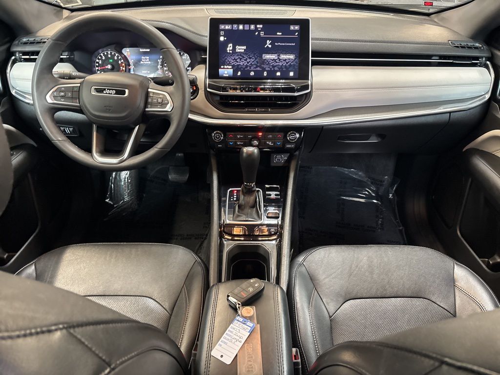 Thumbnail: 2023 Jeep Compass - 12
