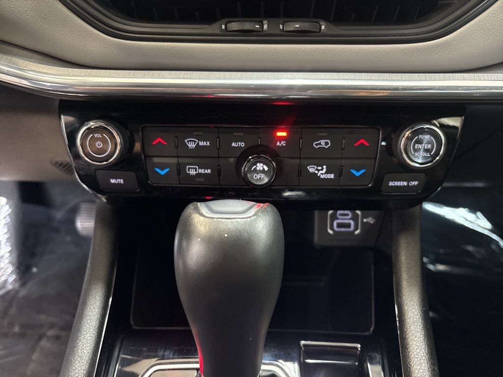 Thumbnail: 2023 Jeep Compass - 26