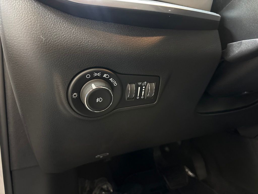 Thumbnail: 2026 Jeep Compass - 22