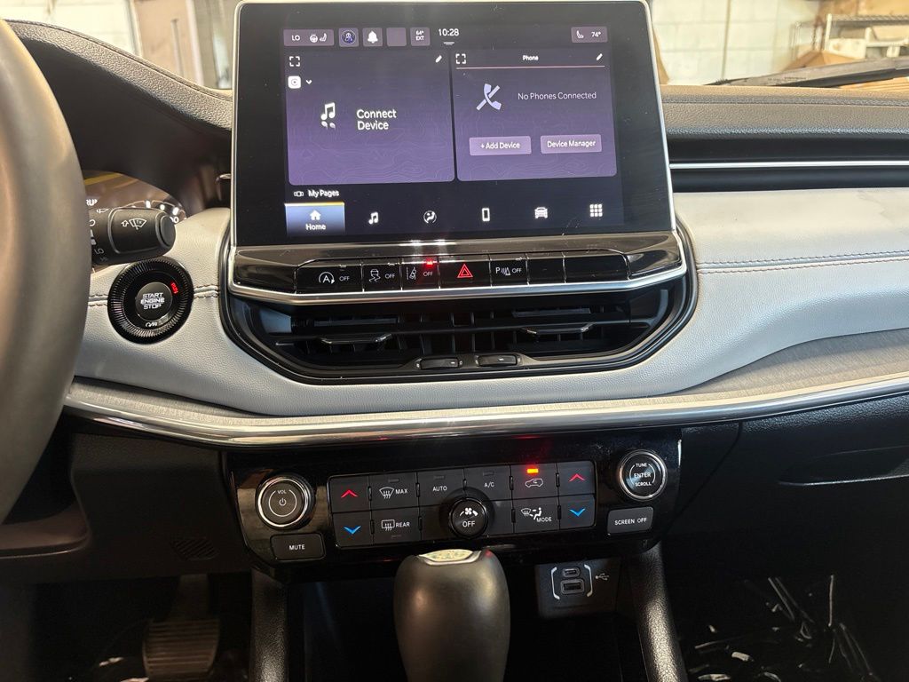 Thumbnail: 2024 Jeep Compass - 13