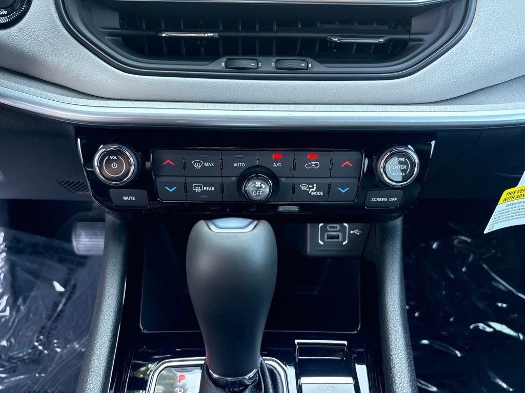 Thumbnail: 2026 Jeep Compass - 26