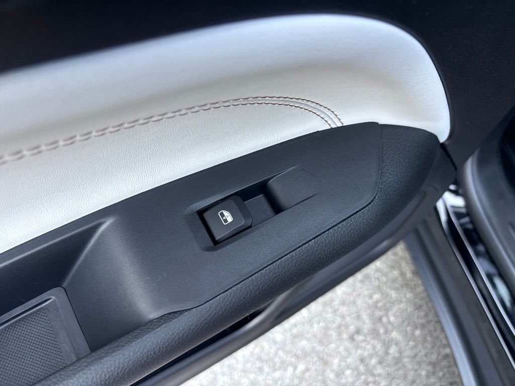 Thumbnail: 2026 Jeep Compass - 33