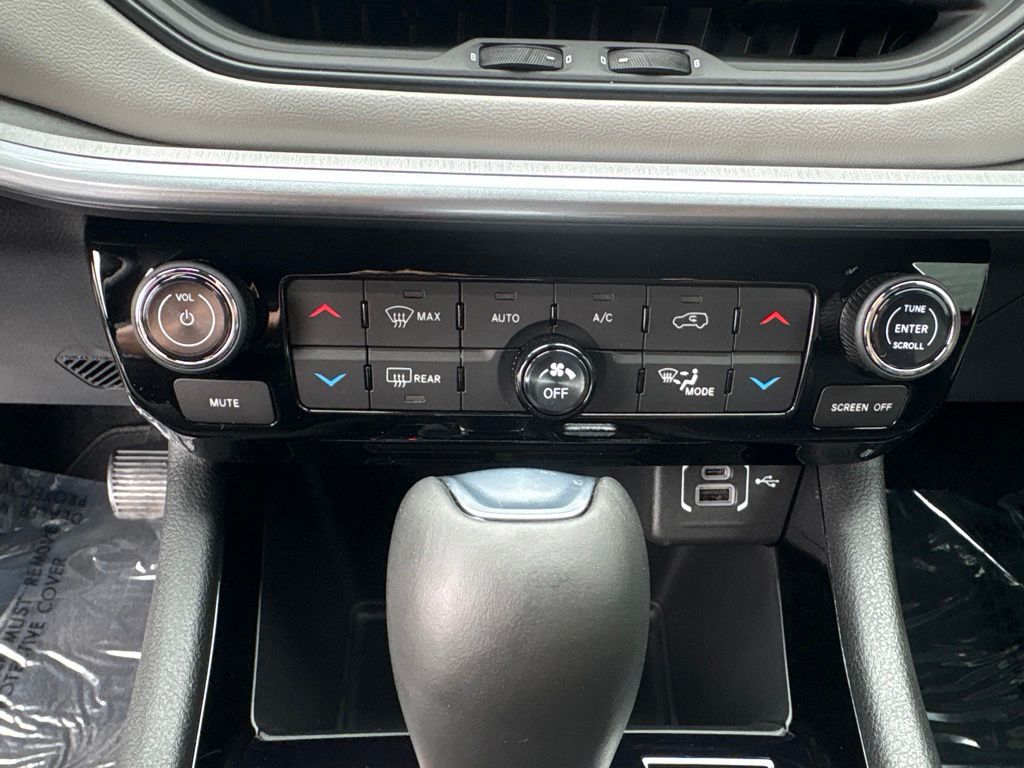 Thumbnail: 2026 Jeep Compass - 28