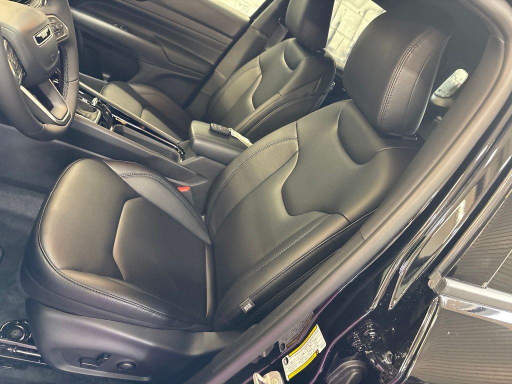 Thumbnail: 2026 Jeep Compass - 9