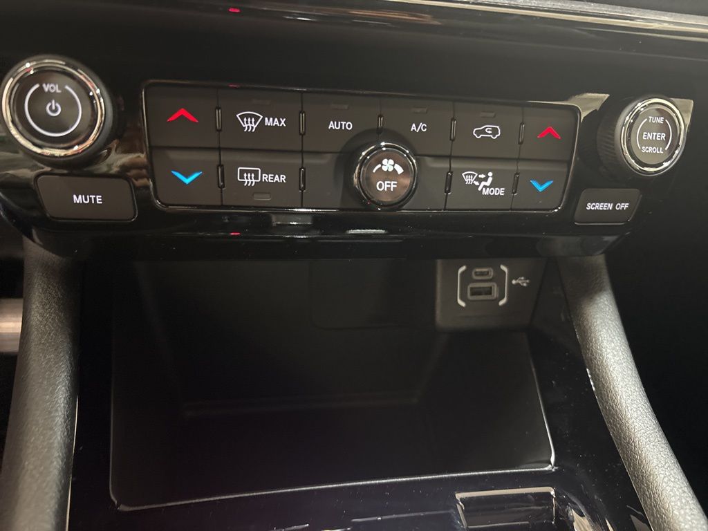 Thumbnail: 2026 Jeep Compass - 25