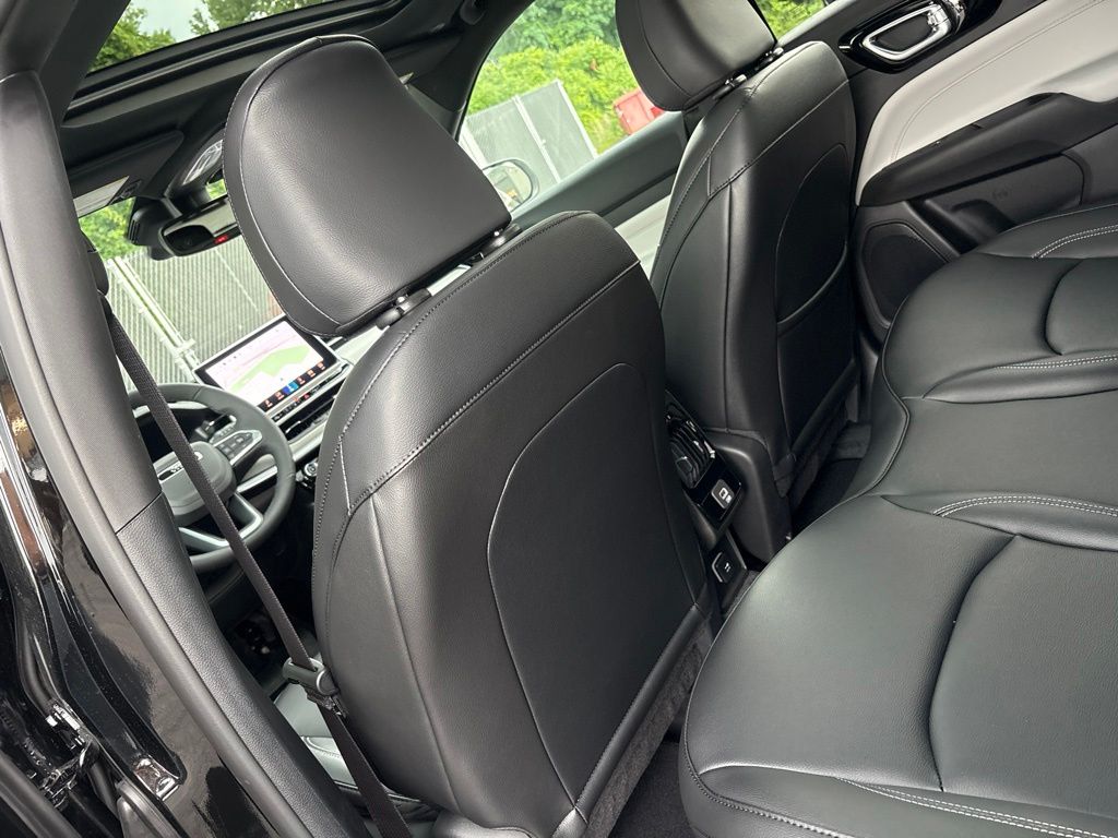 Thumbnail: 2026 Jeep Compass - 11