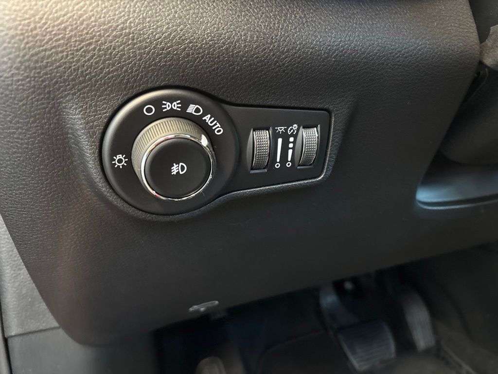 Thumbnail: 2026 Jeep Compass - 23