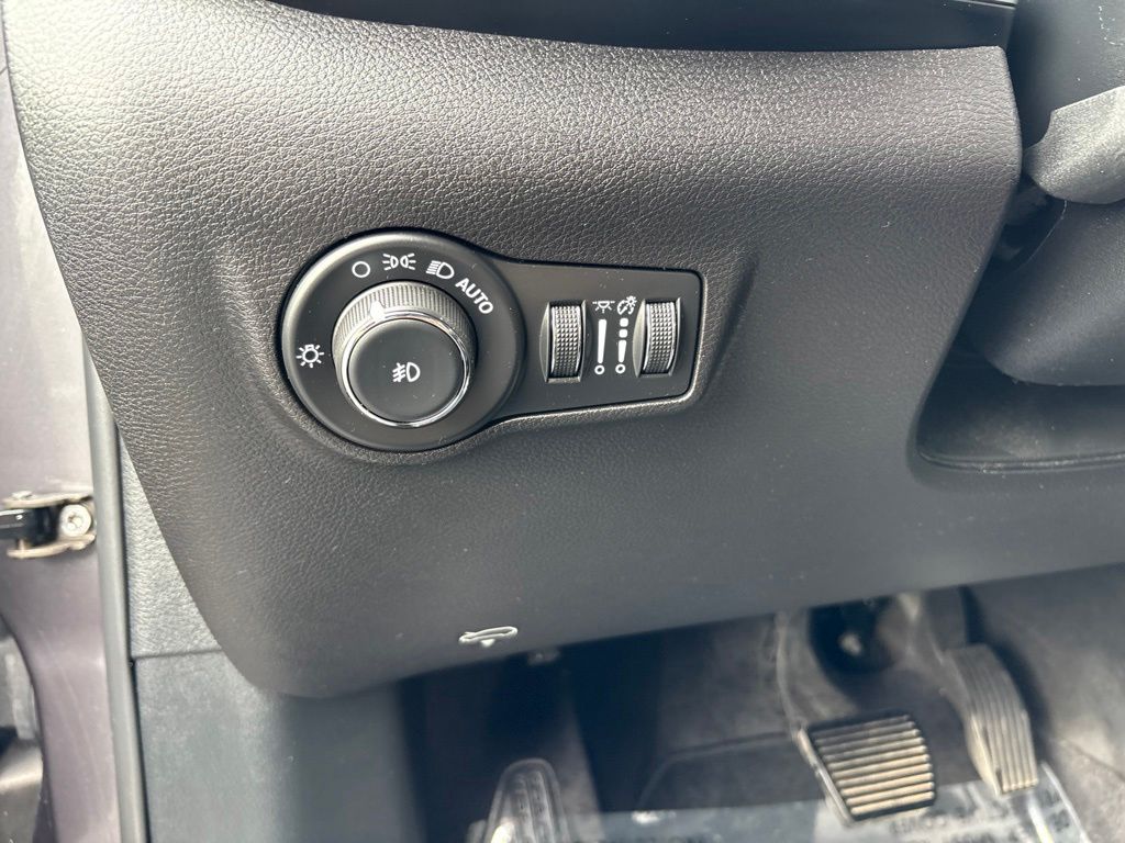 Thumbnail: 2024 Jeep Compass - 23