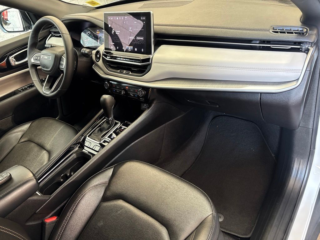 Thumbnail: 2024 Jeep Compass - 45