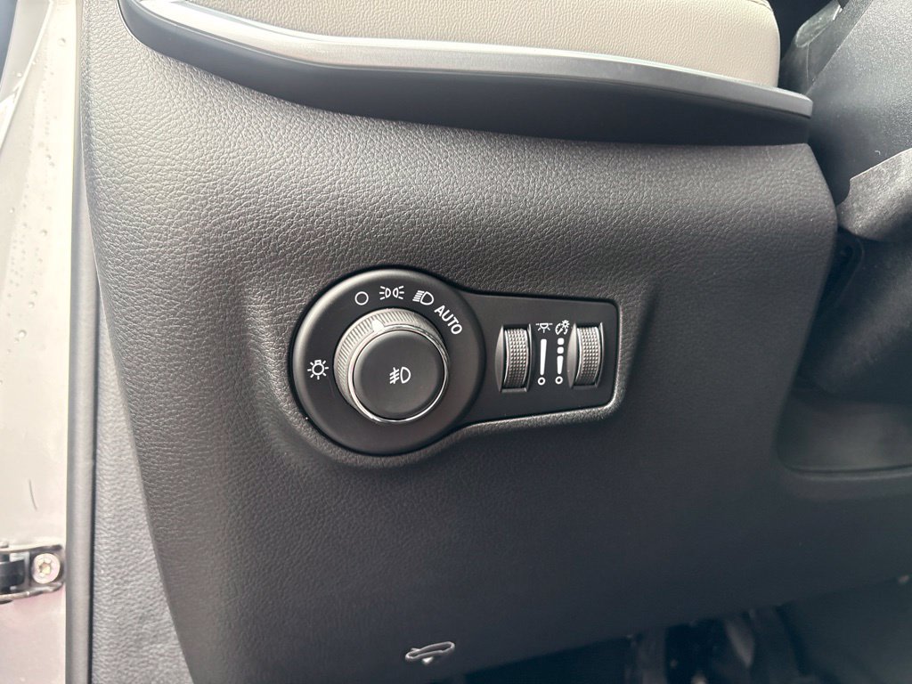 Thumbnail: 2026 Jeep Compass - 25