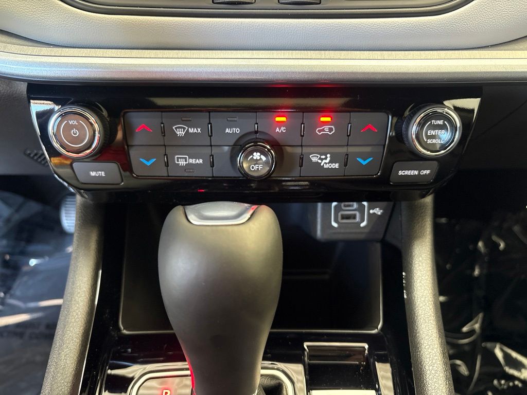 Thumbnail: 2026 Jeep Compass - 27