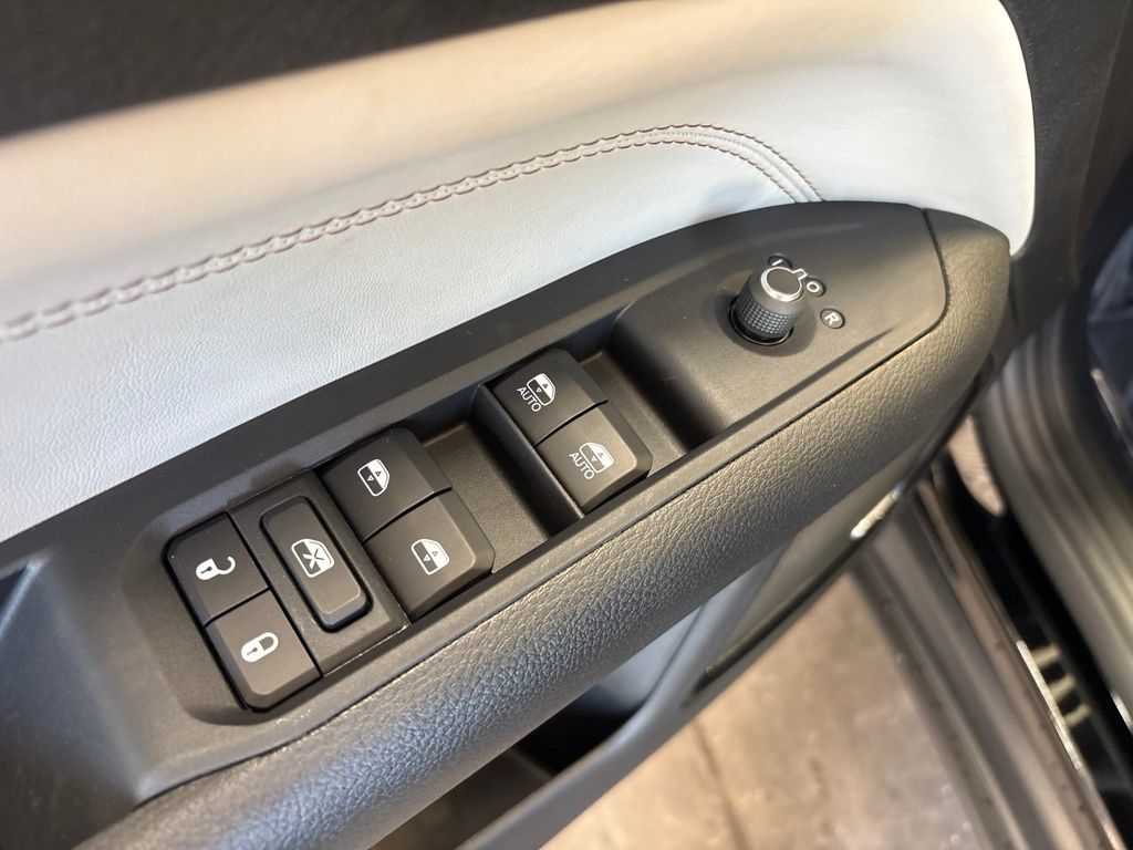 Thumbnail: 2026 Jeep Compass - 22