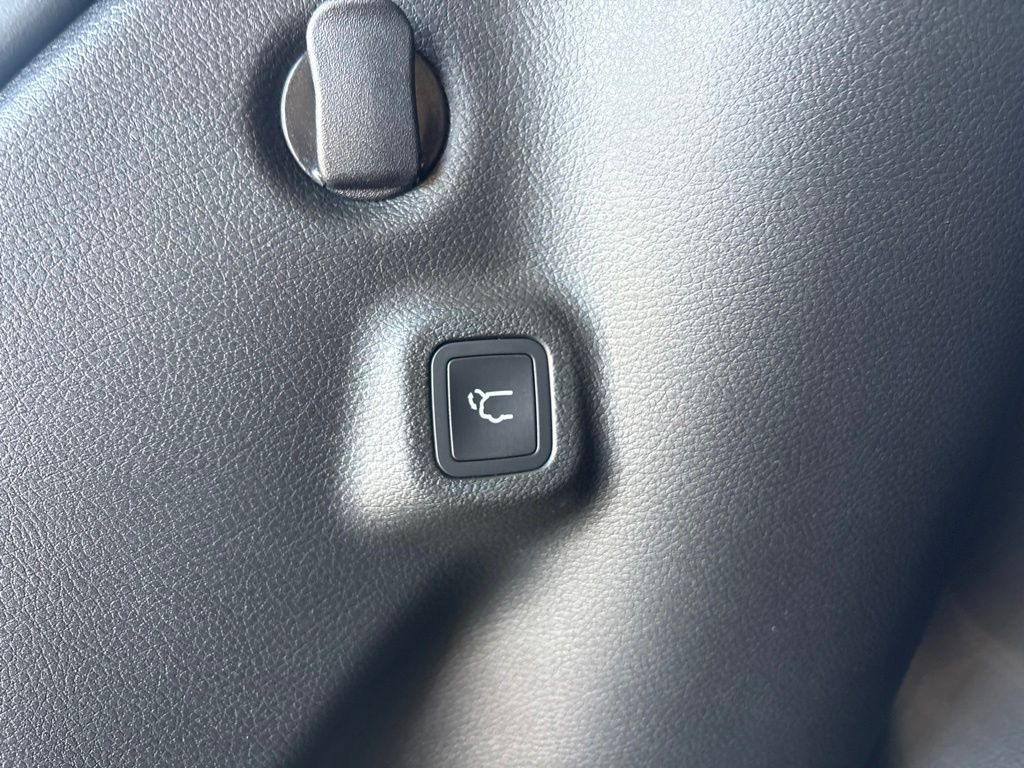 Thumbnail: 2026 Jeep Compass - 35