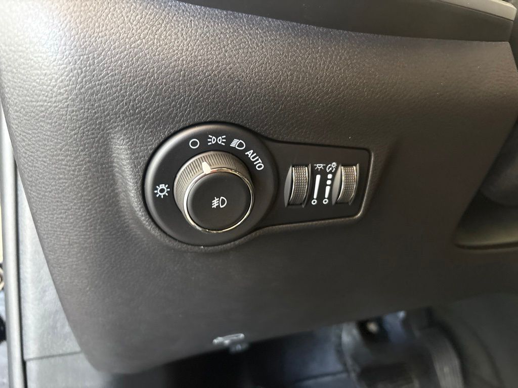 Thumbnail: 2026 Jeep Compass - 23