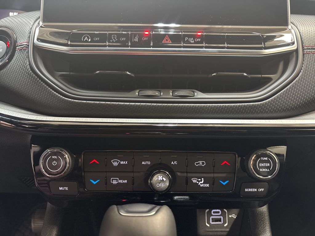 Thumbnail: 2026 Jeep Compass - 25
