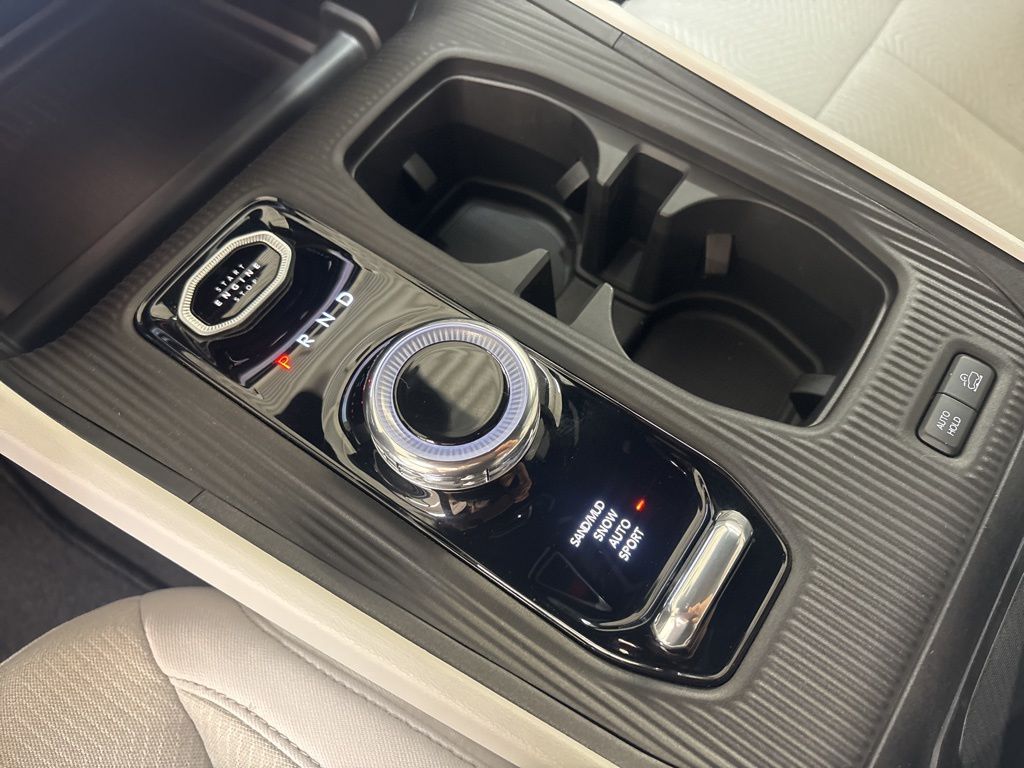 Thumbnail: 2026 Jeep Cherokee - 26