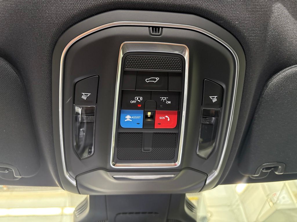 Thumbnail: 2026 Jeep Cherokee - 32