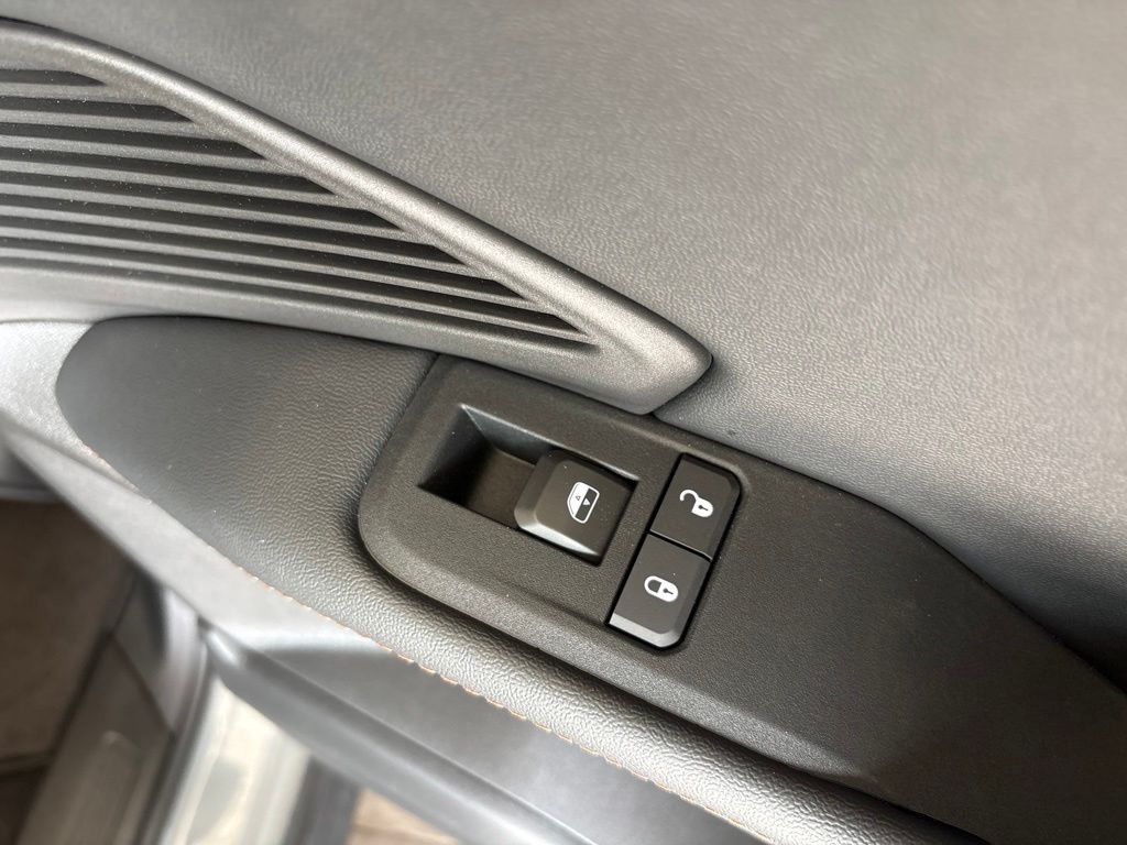 Thumbnail: 2026 Jeep Cherokee - 41
