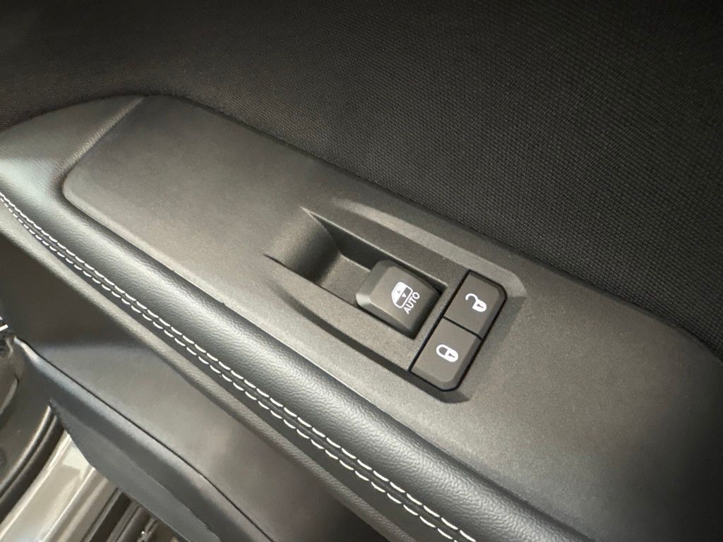 Thumbnail: 2026 Jeep Cherokee - 6