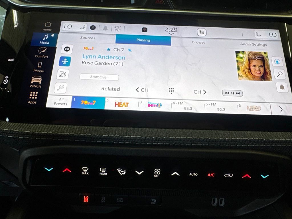 Thumbnail: 2026 Jeep Cherokee - 25