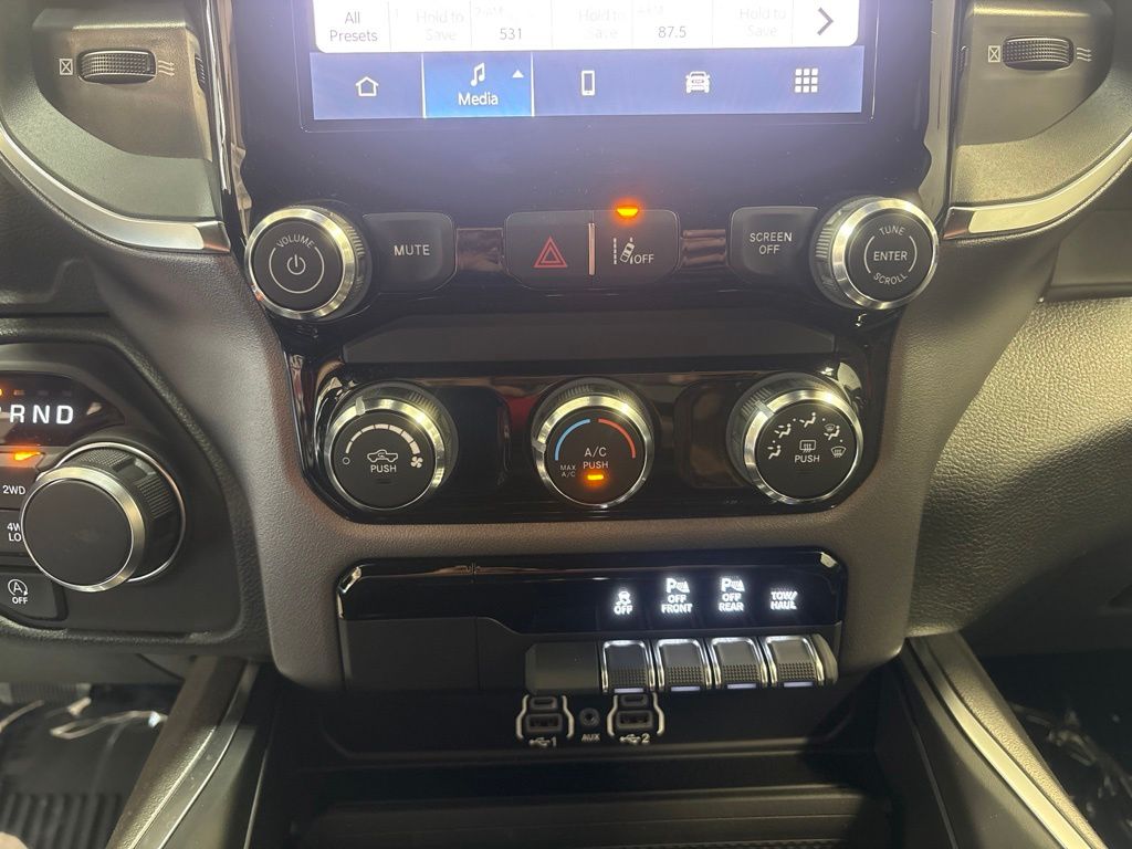 Thumbnail: 2026 RAM 1500 - 25