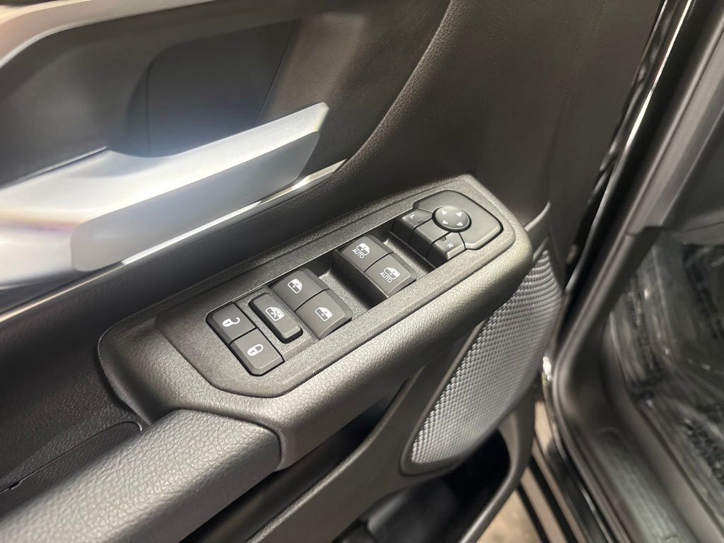Thumbnail: 2026 RAM 1500 - 23