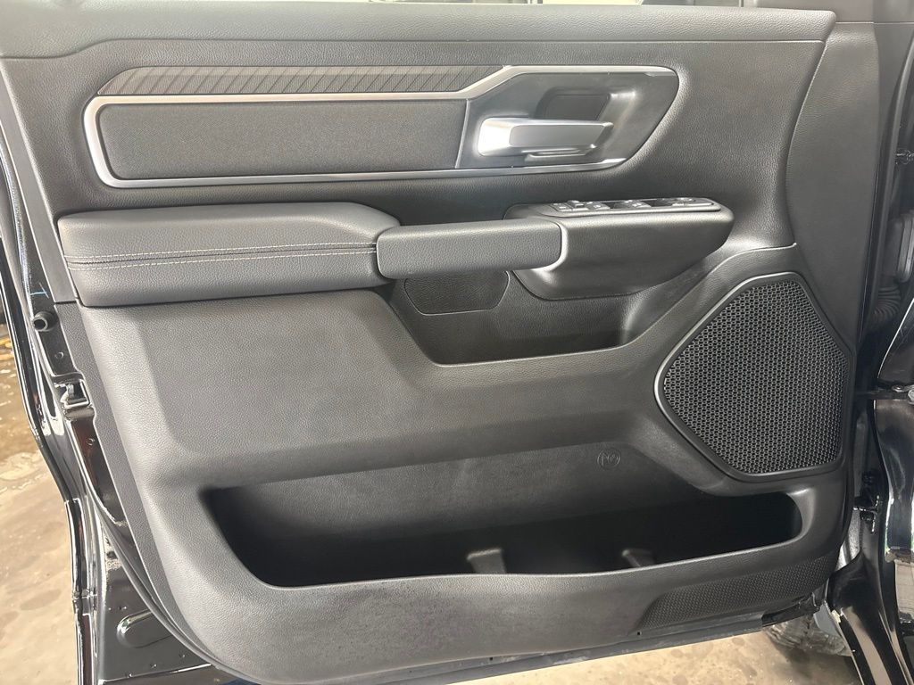 Thumbnail: 2026 RAM 1500 - 22