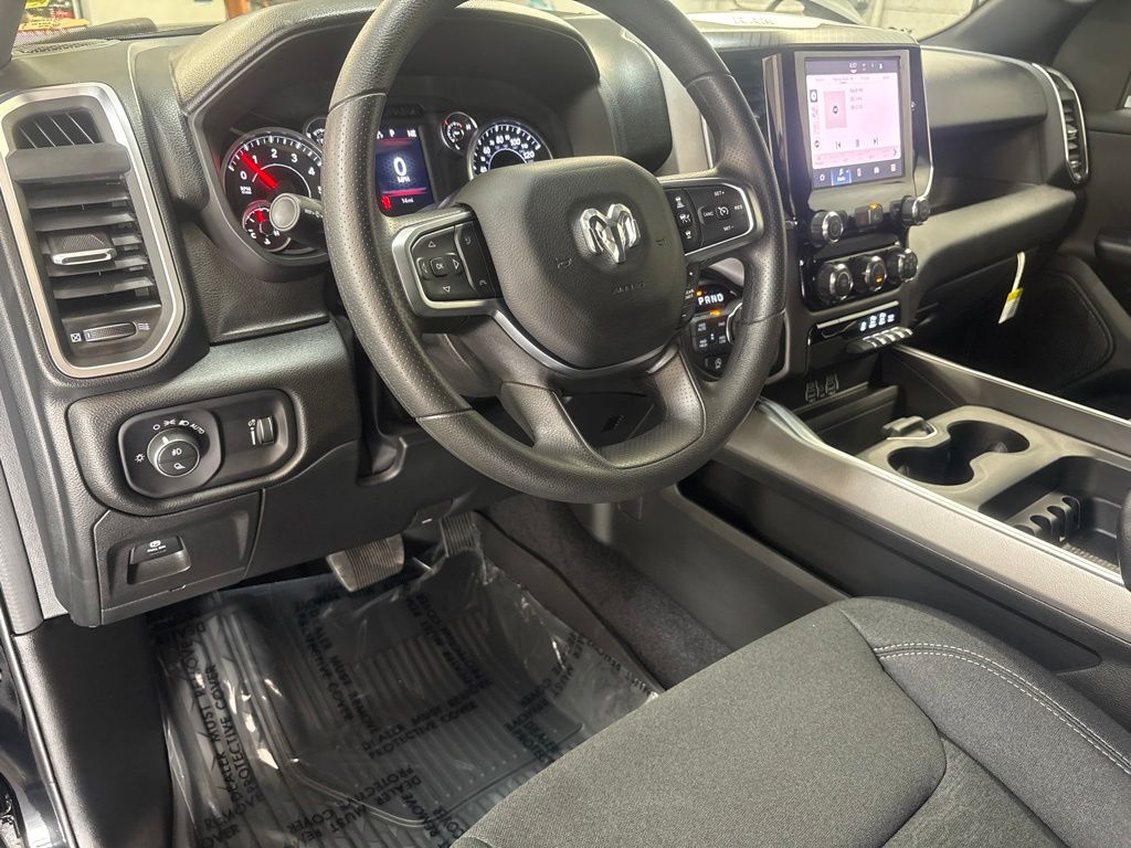 Thumbnail: 2026 RAM 1500 - 2