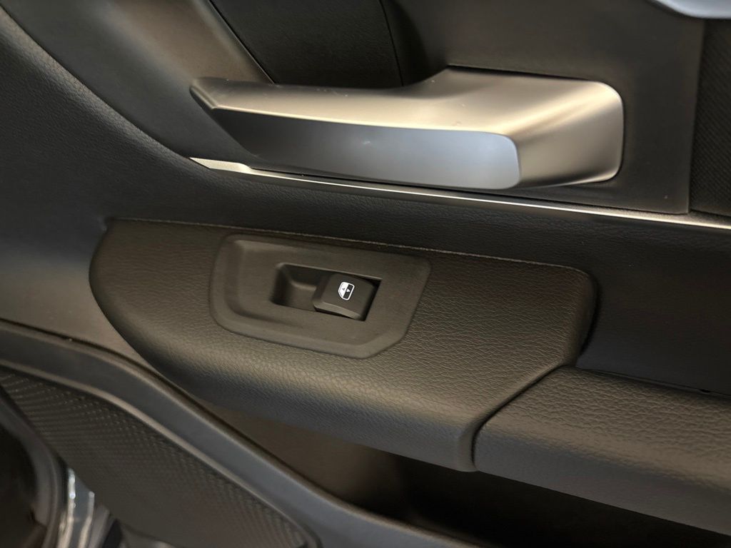 Thumbnail: 2026 RAM 1500 - 36