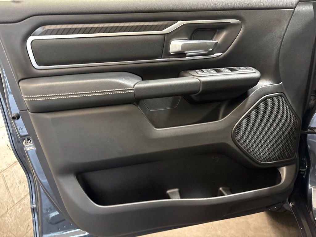 Thumbnail: 2026 RAM 1500 - 21