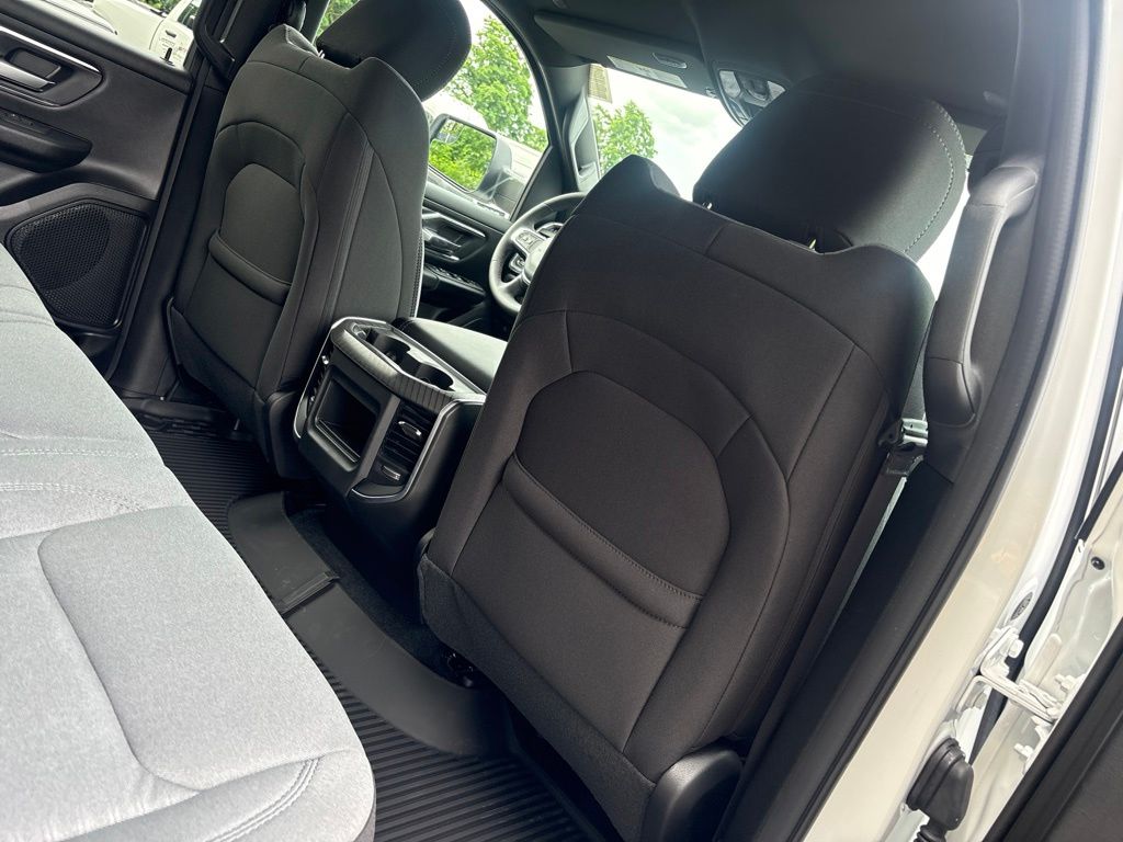 Thumbnail: 2026 RAM 1500 - 10